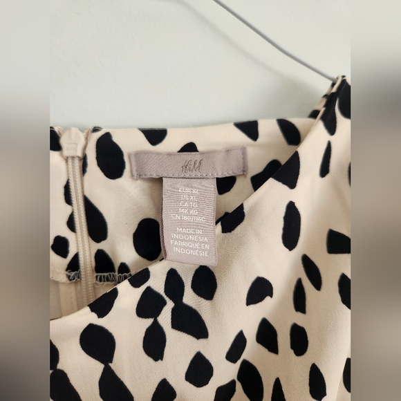 Printed satin dress XL - Picture 3 of 5